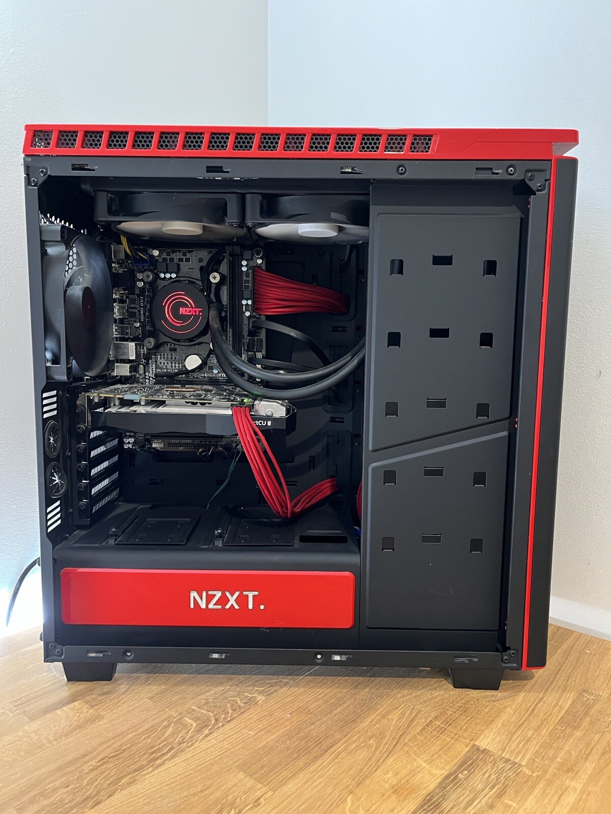 Picture 1 of 5