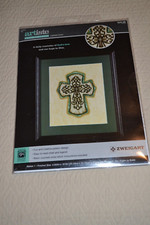 Zweigart Artiste Counted Cross Stitch Kit 1215219, Layered Cross