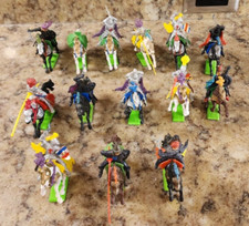 Britains Deetail Models Medieval Knights Horses Lot of 13