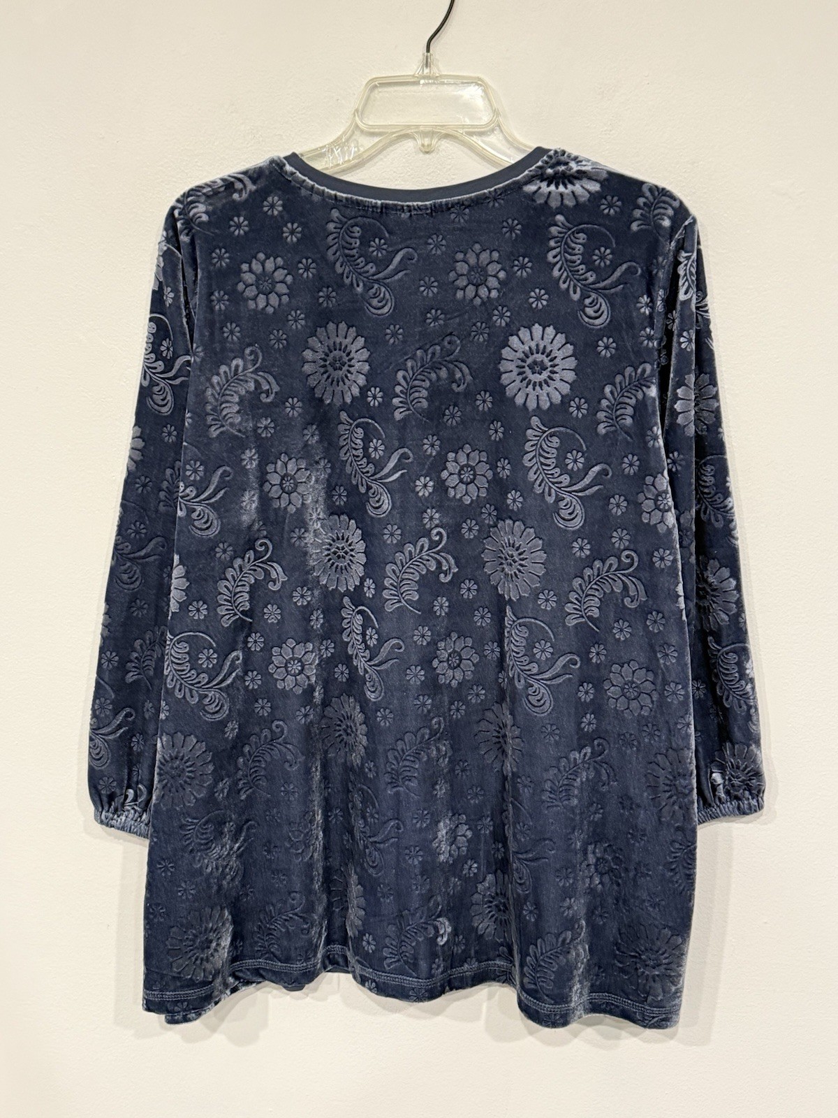 LOGO by Lori Goldstein Rayon 230 & Velour Top Women's Plus Size 1X Slate A667534