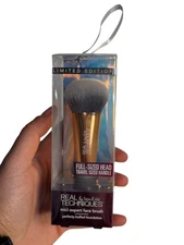 Real Techniques by Sam & Nic Mini Expert Face Brush Limited Edition Travel NEW