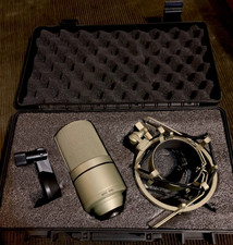 MXL 990 Large Diaphragm Condenser Microphone XLR Champagne w/ Mount  Case