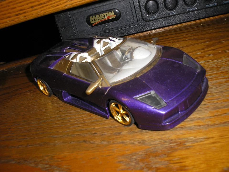 JADA TOYS 1:24 CUSTOM Lamborghini Murcielago Roadster Purple Free SHIPPING - Image 4 of 4