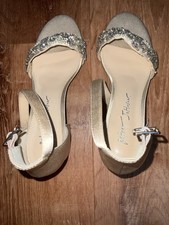 Betsey Johnson Beaded Bridal Block Heels Size 6M