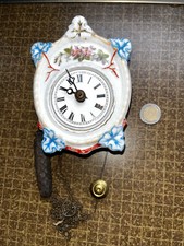 Kleine Porzellanschilduhr  JOCKELE Schwarzwälder Wanduhr Schwarzwald