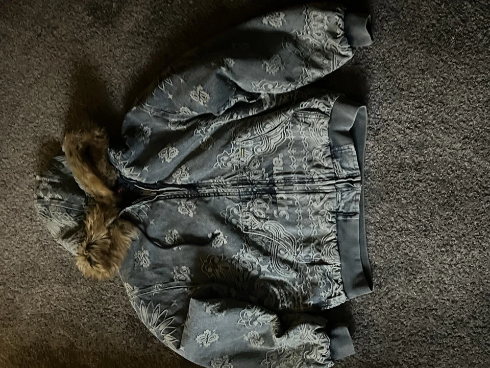 Chaqueta de Trabajo Supreme Bandana Jacquard Denim Con Capucha Talla Mediana - Totalmente Nueva Foto 3 de 4