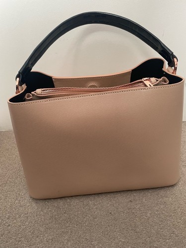 Ted Baker Bag Genuine Vintage Cream❗️Leather❗️Brand New❗️£160 with dust bag - Picture 2 of 5