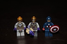 LEGO Marvel: Captain America's Avenging Cycle 6865 Complete With Booklet No Box