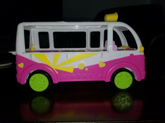 shopkin bus