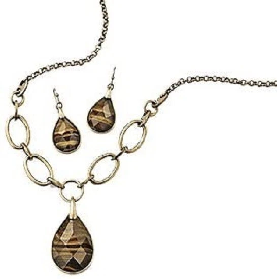 Avon Imitación Lg Pera Ojo de Tigre Largo Ajustable Collar Colgante Pendiente Conjunto de Regalo Nuevo en Caja Foto 3 de 4