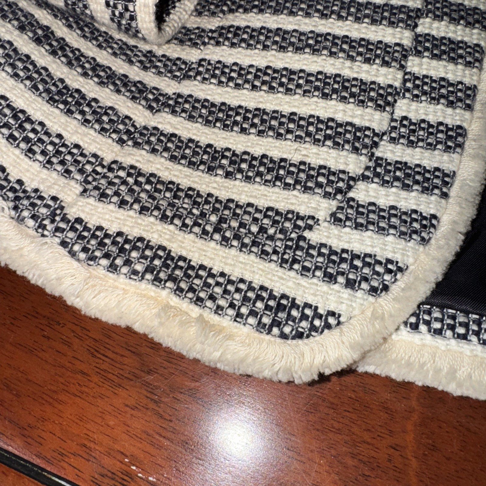 Picture 3 of 5