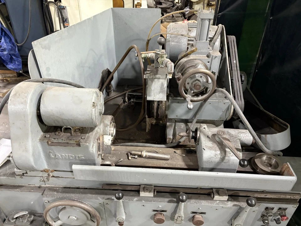 MÁQUINA RECTIFICADORA LISA LANDIS 6” X 18” TIPO 1R - Landis Tool Company Foto 3 de 4