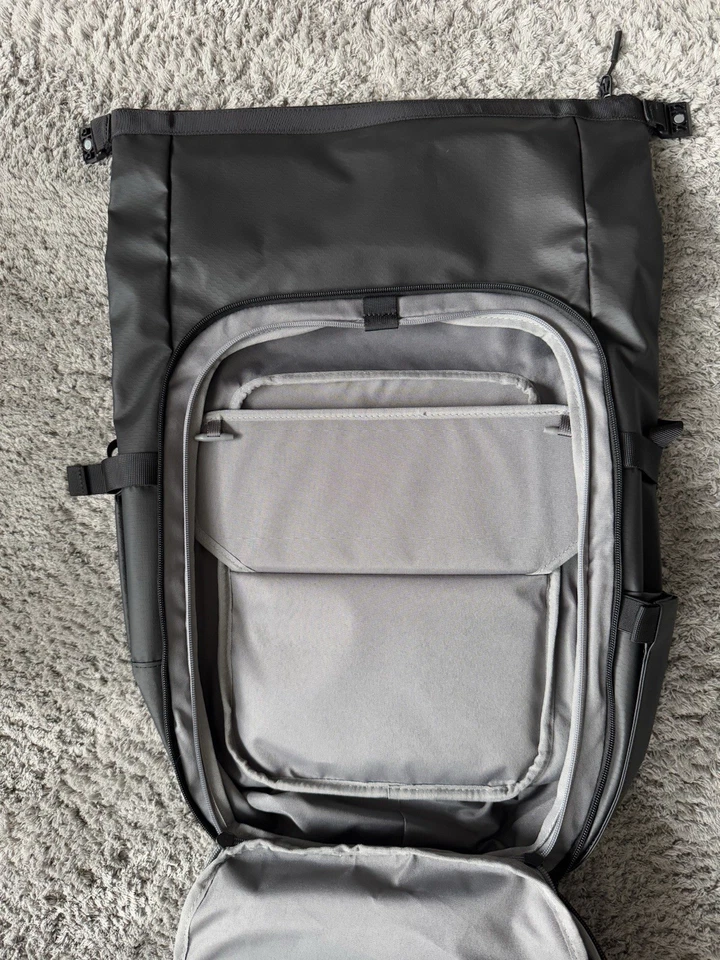 Kapten & Son Rucksack Lisbon PRO All BLack, NEU!!! - Bild 3 von 4