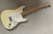 Squire Stratocaster Cream made in 1994 Korea