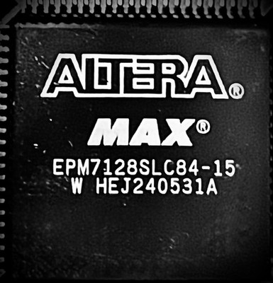Altera MAX CPLD IC EPM7128SLC84-15 Complex Programmable Logic Device 84 Pin
