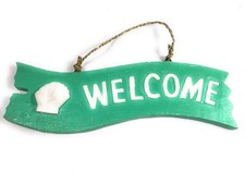 Welcome Wooden Sign with seashell 12 in X 4 in - Mint snd25095