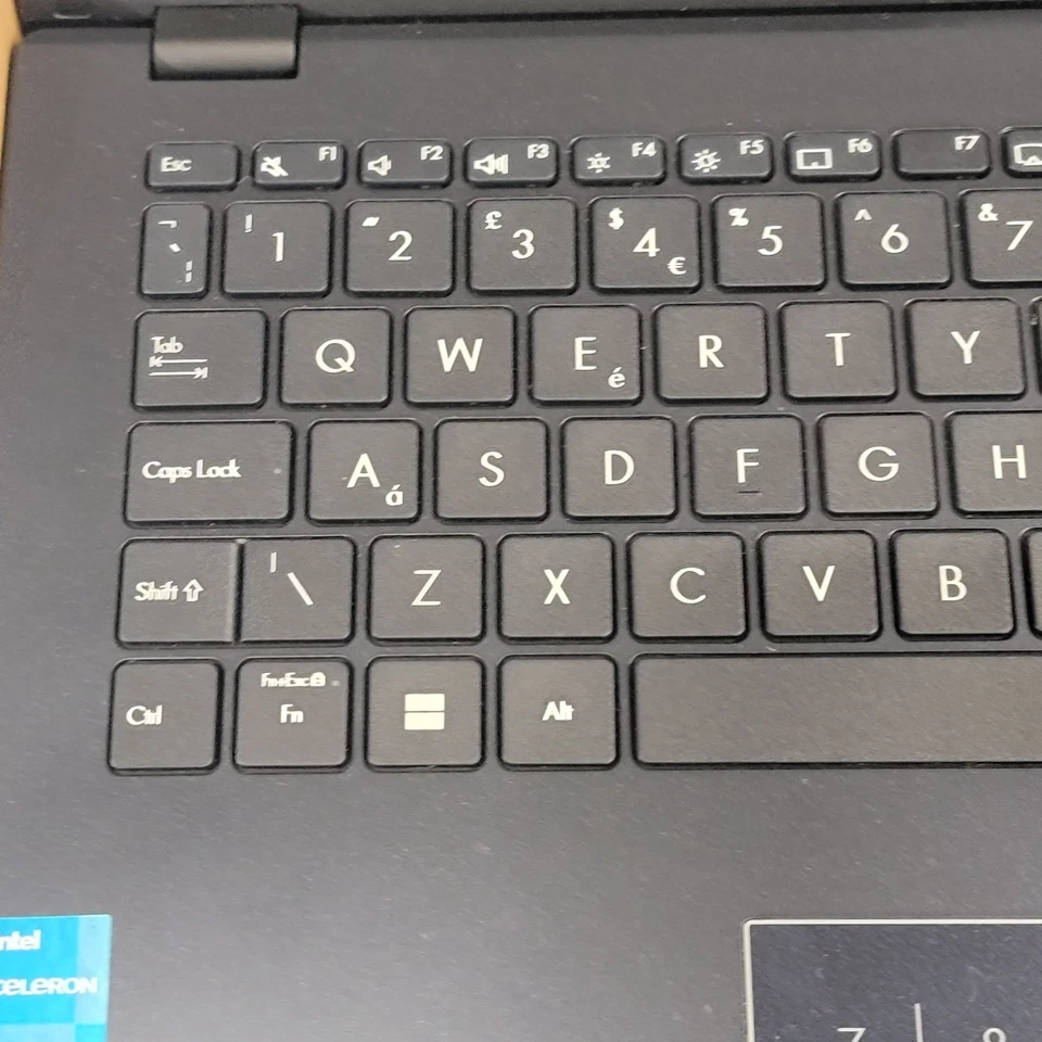 Asus E410ka-Ek217WS Laptop 4GB 128 GB COMES WITH ORIGINAL BOX CHARGER - Image 4 of 4