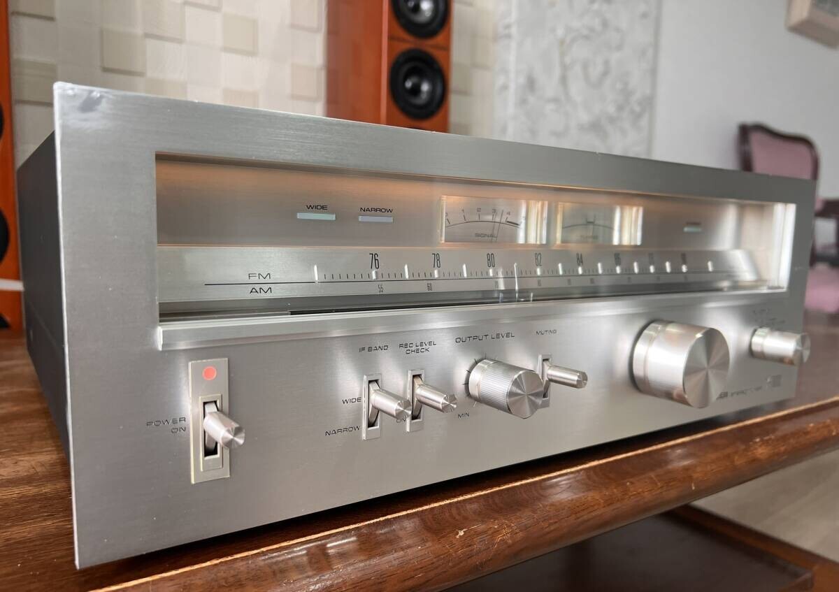 PIONEER TX-8800 II FM/AM Vintage Stereo Tuner Silver AC100V PIONEER TX-8800 II FM/AM Vintage Stereo Tuner Silver AC100V