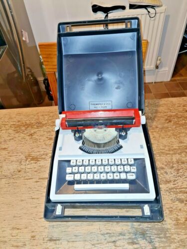 Vintage Playcraft Petite Childs Typewriter With Original Carry Case Blue & White - Picture 1 of 6