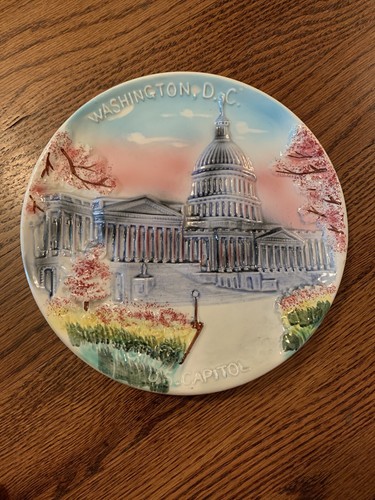 De colección década de 1950 US CAPITOL WASHINGTON, D.C. MAYÓLICA 8 1/8" D. PLACA DE PORCELANA CAPSCO - Imagen 5 de 5