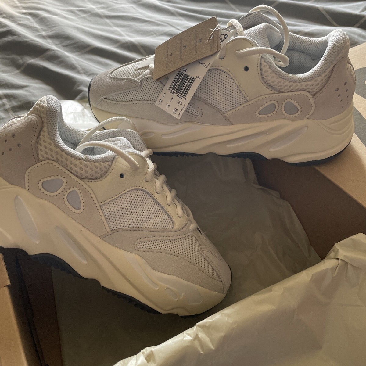 adidas Yeezy Boost 700 V1 Analog Men’s Size Women’s