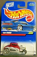 1999 Hot Wheels 1932 Ford Roadster #1070 Red HW8