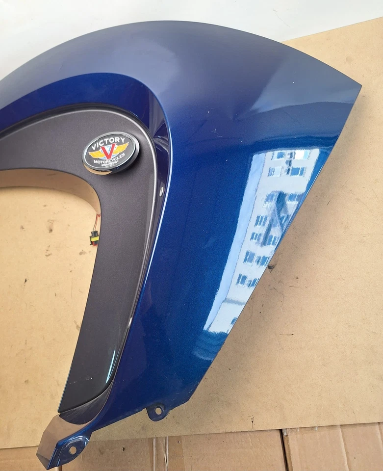 Victory Vision 右外腿整流罩面板 二手 右握 PN 5436393 Nr. 651 — 第 4/4 张图片