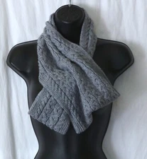 ARAN IRELAND Grey Merino Wool Pull Through Scarf w Pouch 4.5 to 10.5 W X 36L EXC