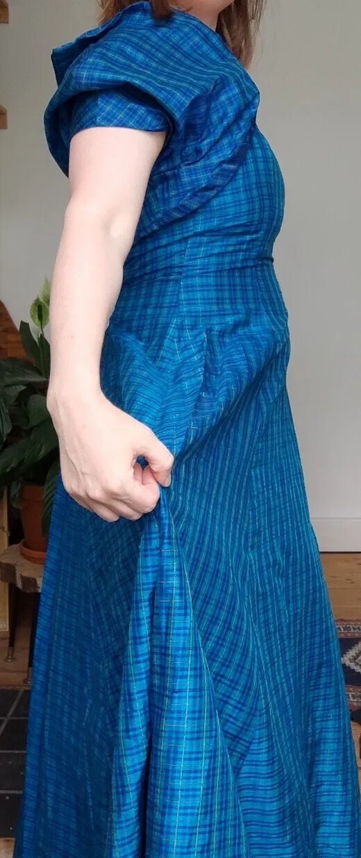 Picture 2 of 9