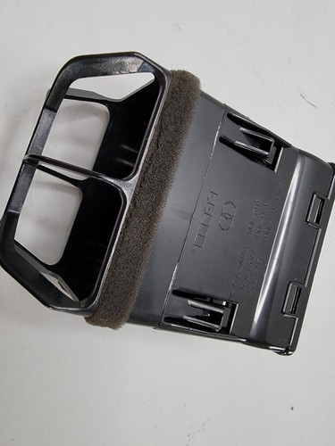 87-90 Nissan Sentra Dash Air Vent No Trim Center Side Vent OEM Plastic 5116-100 - Picture 7 of 13