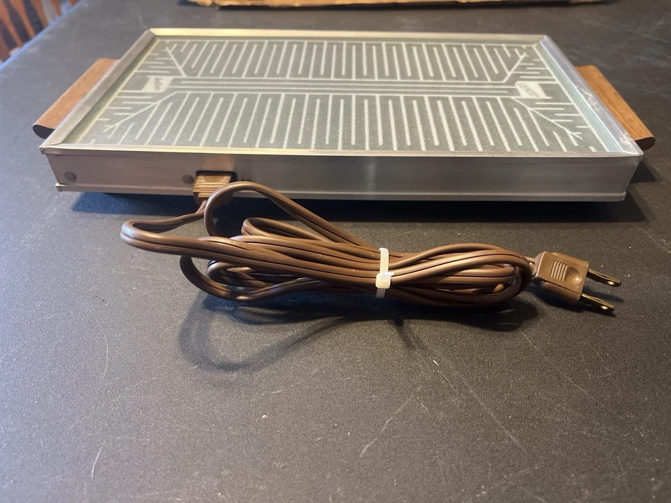 Salton Hotray H-110 Serie D Automático Calentador de Alimentos Caja De Colección Mediados de Siglo Funciona Foto 3 de 4