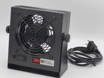 3M 961 Ionized Air Blower ESD Anti-Static Benchtop Fan W/ Stand *TESTED*