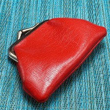 Red Faux Leather Look Coin Purse Change Pouch Kiss Lock Wallet Vintage