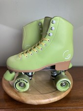 C7skates Matcha Green Quad Roller Skates Size 6