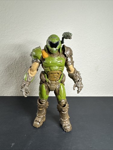 Doom Eternal Mcfarlane Toys Doomslayer Doomguy Green Default VG | eBay