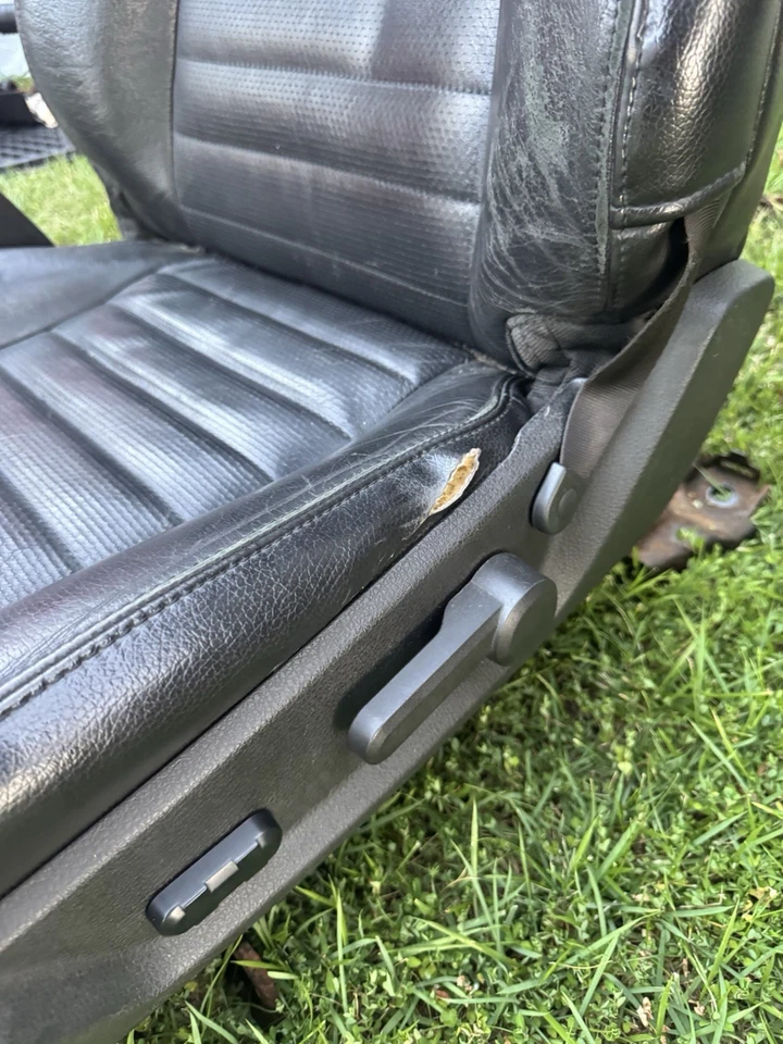 Asientos delanteros y traseros '05-'09 Mustang GT Foto 2 de 4