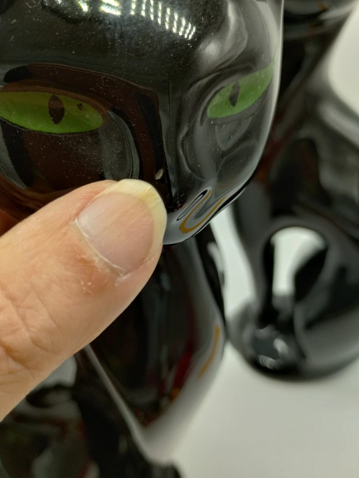 Época vintage feita no Brasil? Gatos siameses pretos de cerâmica elegantes MCM 12,5" de altura - Imagem 4 de 4