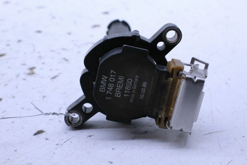 Bobina de ignição BMW 323i 325i 328i 330i 525i 528i 540i 740i X5 Z3 M3 M5 usada pelo fabricante de equipamento original - Imagem 2 de 4