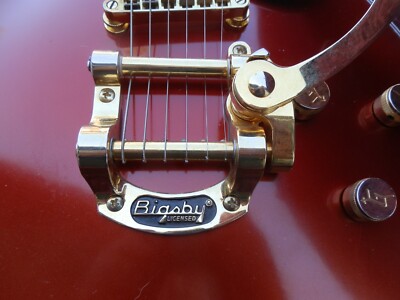 GRETSCH ELECTROMATIC JET W/BIGSBY,CUSTOM COLOR,GOLD HARDWARE,ORIG