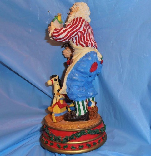 Musical Santa Claus Figurine..... "COOL " Jolly Old St. Nick - Picture 5 of 12