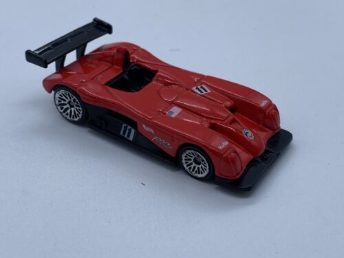 Hot Wheels Red Panoz LMP-1 Roadster S 2000 Diecast 1:64