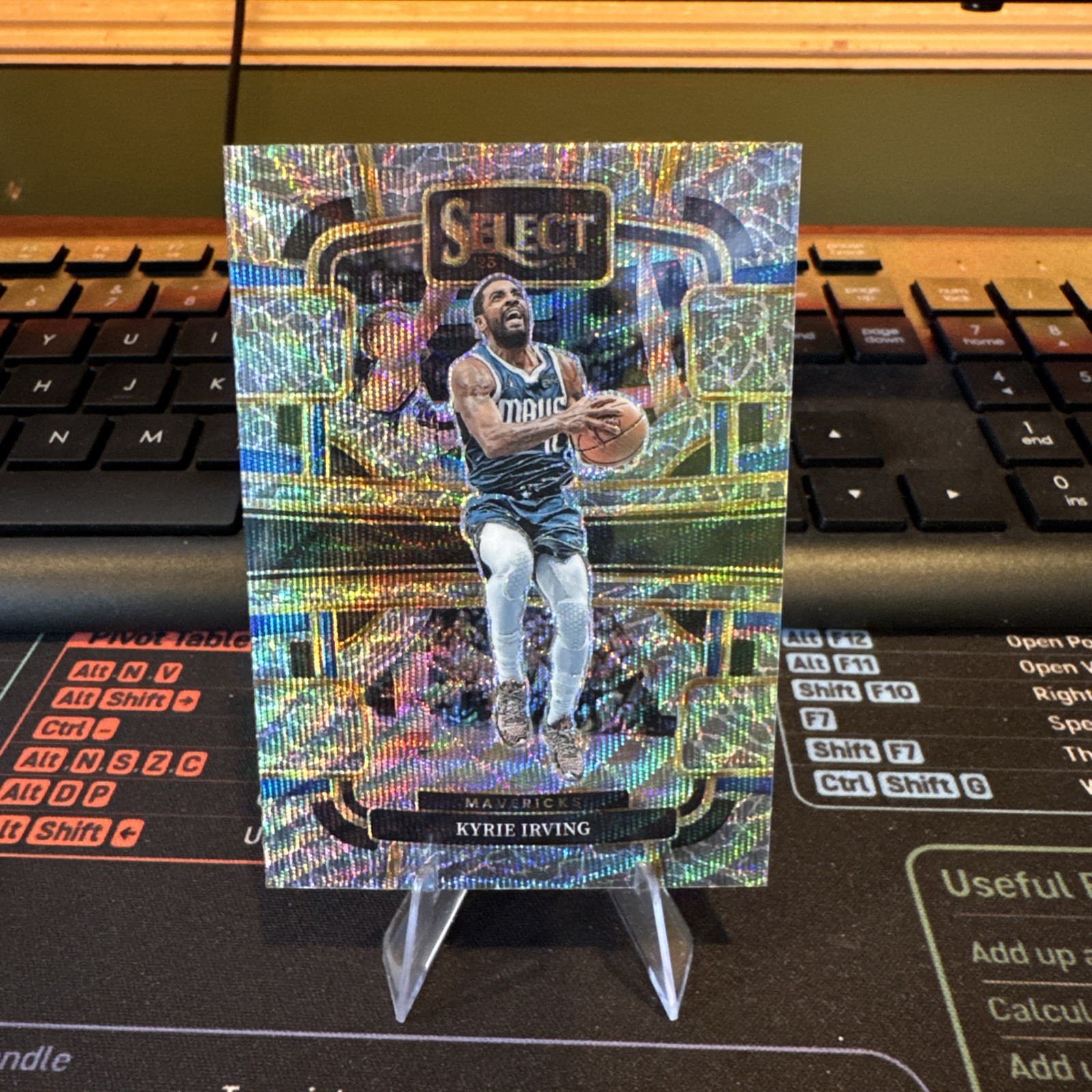 2023-24 Select Kyrie Irving SSP Elephant Prizm Concourse #21 Mavericks