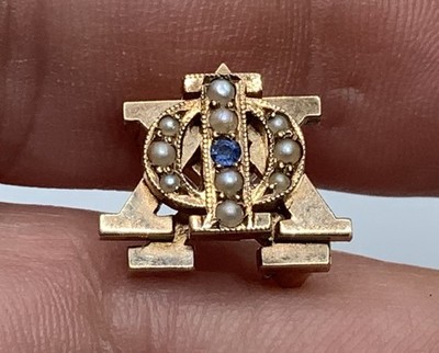 Vintage Old 10K Yellow Gold Phi Delta Chi w/Seed Pearls Fraternity Pin