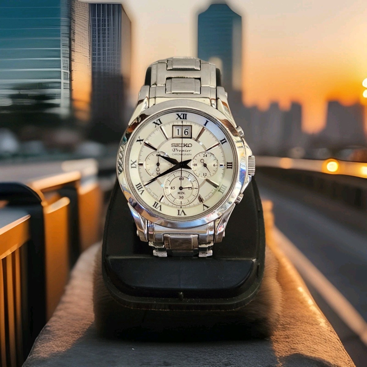 SEIKO Premier Chronograph Date Quartz Watch, 7T04-0AA0, Rare White