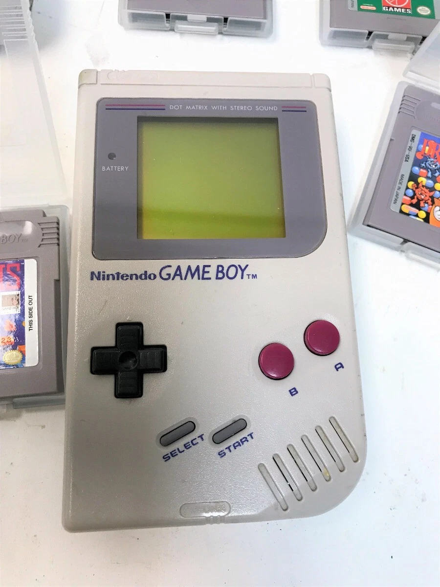 Nintendo Game Boy Original DMG-01 Tested Works w/ Case, NUBY Light, and 6 Games