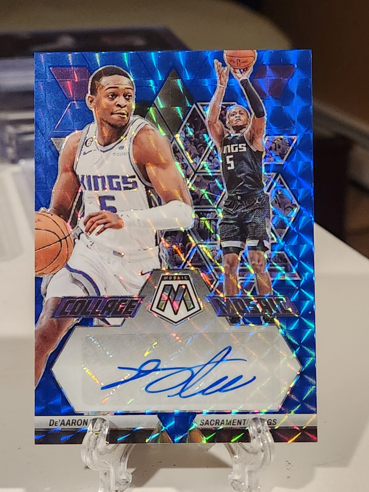 2022 Panini Mosaic Collage De’Aaron Fox /25 Auto Sacramento Kings MINT