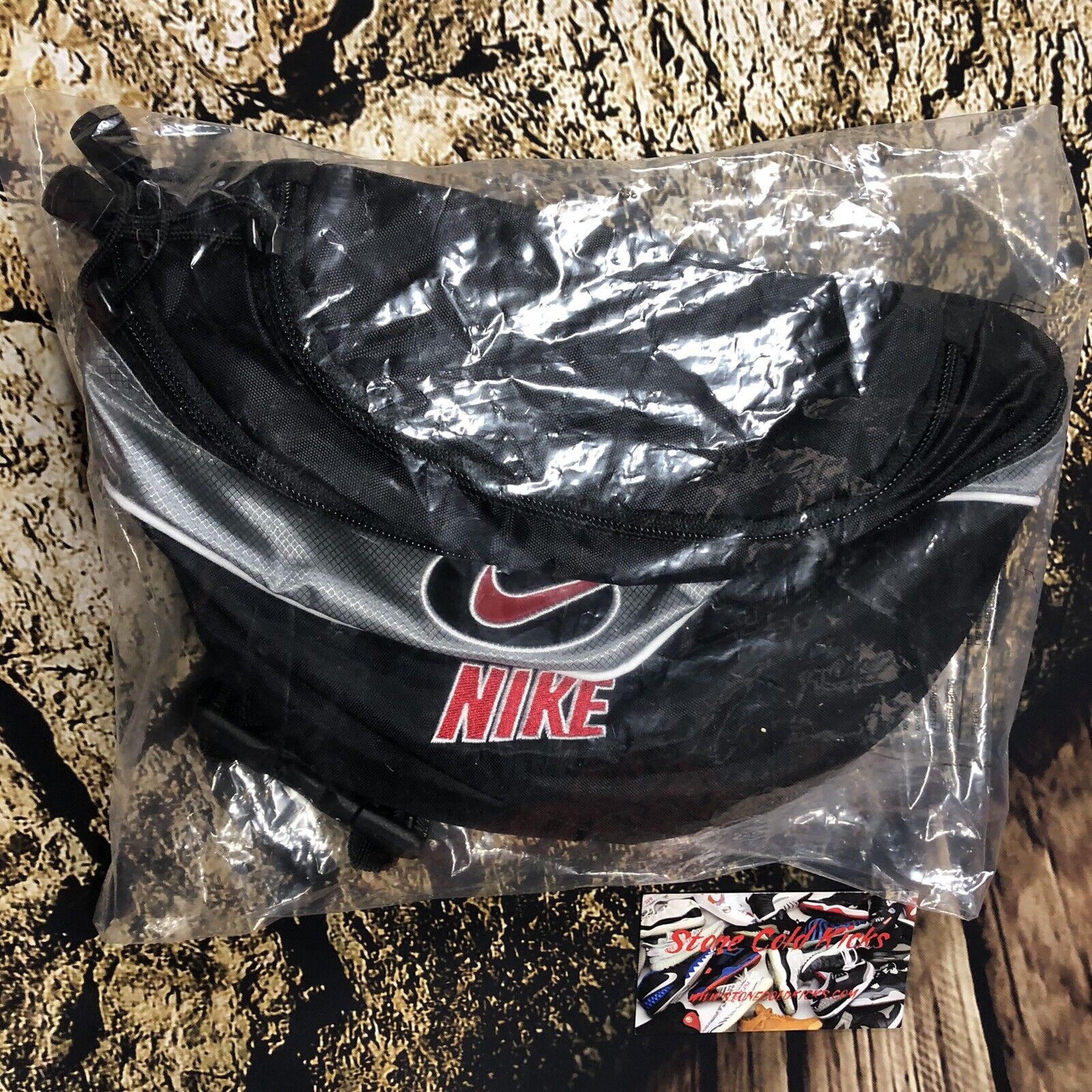 Supreme®/Nike® Shoulder Bag   シルバー