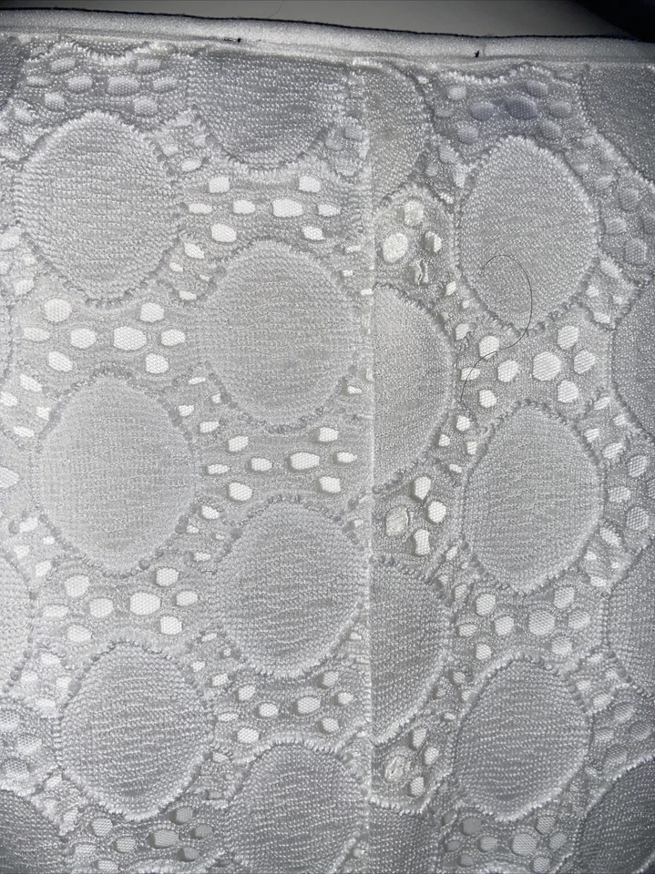 Ronni Nicole Ivory Stretch Lace dress size Small 1/2 PRICE SALE - Image 4 of 4