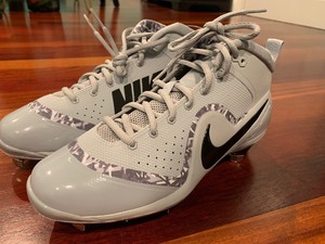 nike force zoom trout 4