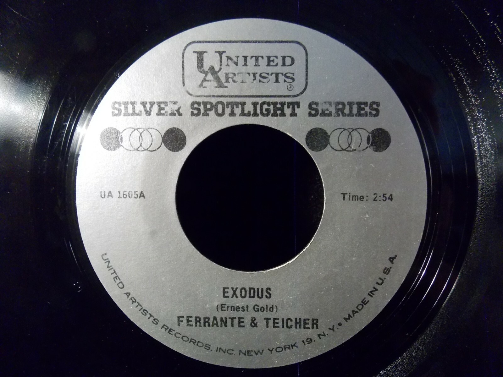 Exodus/Theme From Lawrence Of Arabia by Ferrante & Teicher (UA 1605) 7